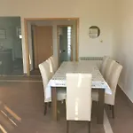 Seafront פולה