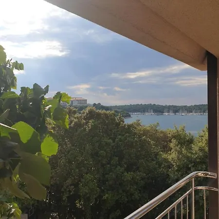 Seafront Apartment Pula