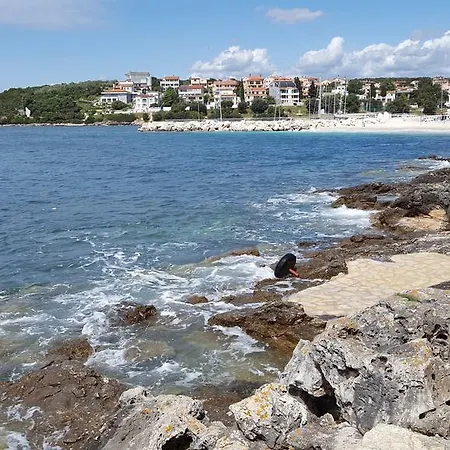 Apartment Seafront