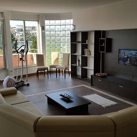 Seafront Apartment Pula