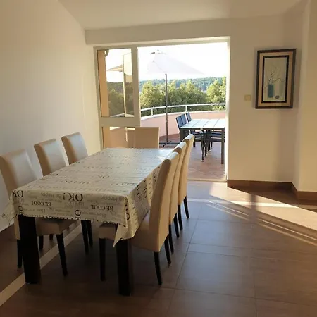 Seafront Apartment Pula