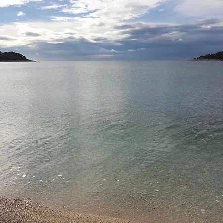 Apartment Seafront Pula