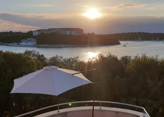 Seafront 아파트 풀라