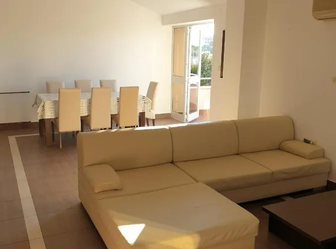 Seafront * Πούλα