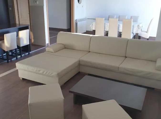 Seafront 아파트 풀라