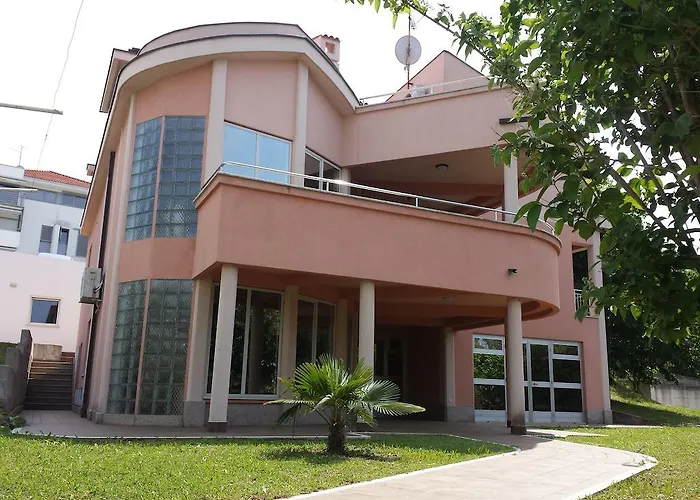 Seafront 아파트 풀라